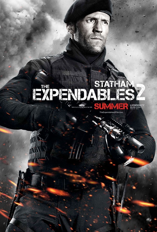 Gambar Foto Jason Statham Berperan sebagai Lee Christmas di The Expendables 2