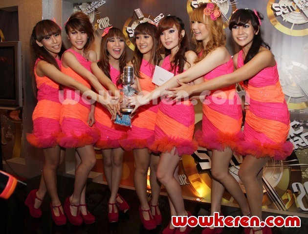Gambar Foto Cherry Belle Hadir di SCTV Music Awards 2012