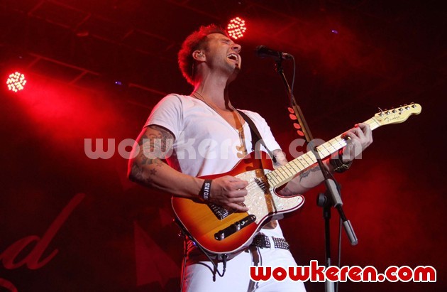 Gambar Foto Secondhand Serenade Dibentuk Tahun 2004