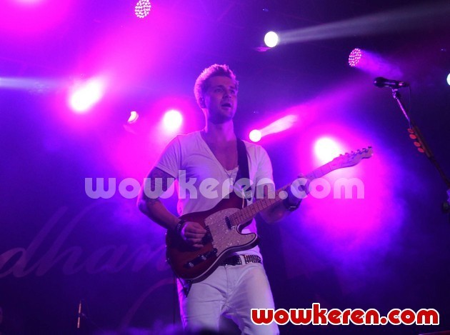 Gambar Foto Secondhand Serenade