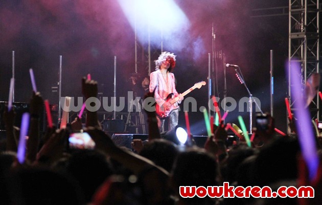 Gambar Foto LA Lights Concert L'Arc-en-Ciel 20th Anniversary World Tour ...