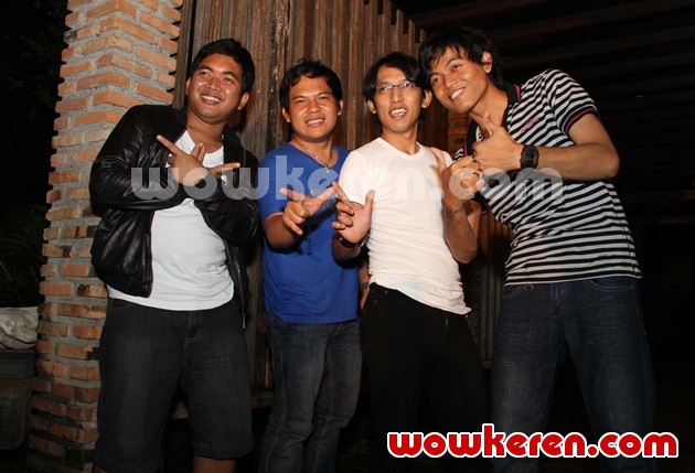 Gambar Foto Wali Saat Ditemui di Lokasi Syuting Klip Terbaru