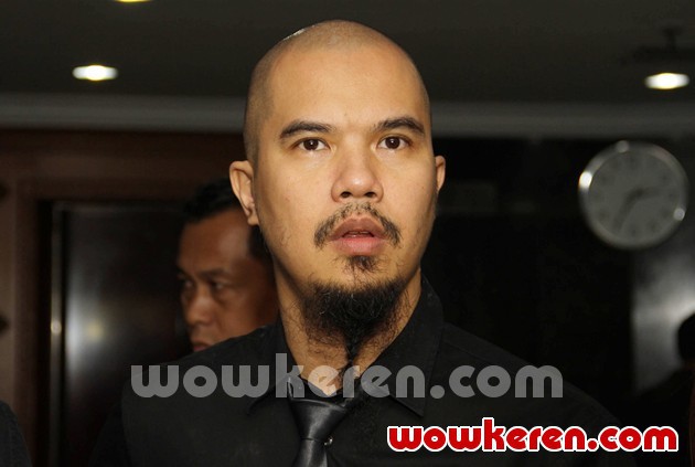 Gambar Foto Ahmad Dhani Tak Tertarik Terjun ke Politik