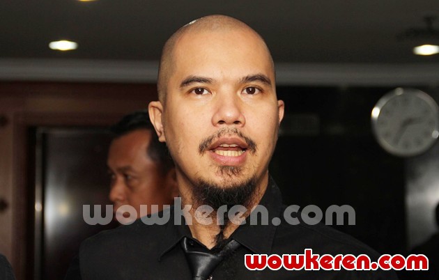 Gambar Foto Ahmad Dhani Tak Tertarik Terjun ke Politik