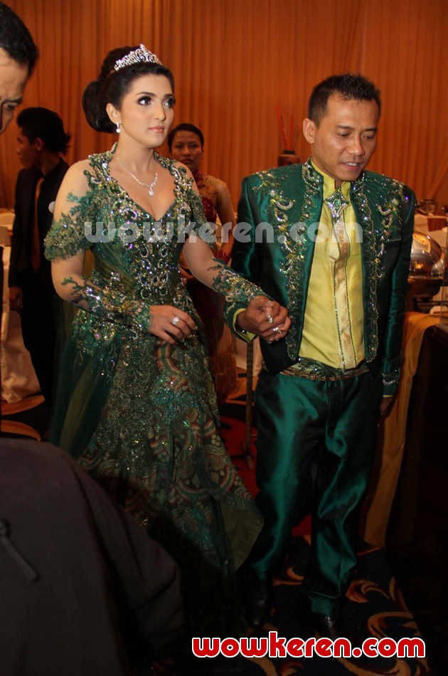 Gambar Foto Anang Hermansyah dan Ashanty Menggelar Resepsi Pernikahan