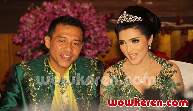 Gambar Foto Anang Hermansyah dan Ashanty Menggelar Resepsi Pernikahan
