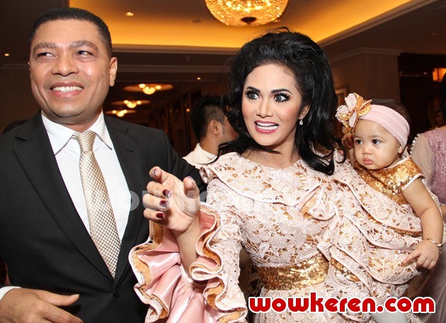 Gambar Foto Raul Lemos dan Krisdayanti di Resepsi Pernikahan Anang Hermansyah dan Ashanty
