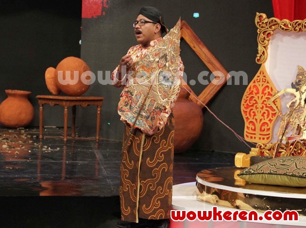 Gambar Foto Dalang 'Pandawa vs Kurawa'