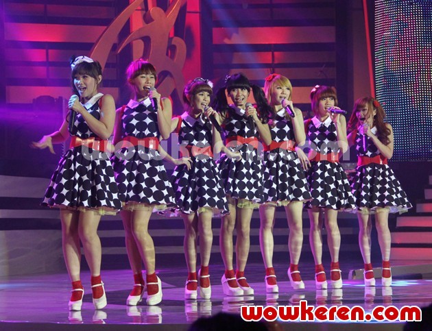 Gambar Foto Cherry Belle Bawakan Lagu 'Best Friend Forever' dan 'I'll Be There For You'