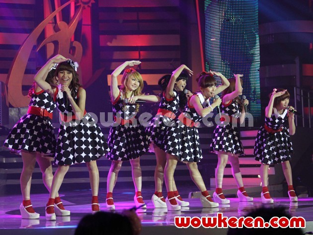 Gambar Foto Cherry Belle Bawakan Lagu 'Best Friend Forever' dan 'I'll Be There For You'