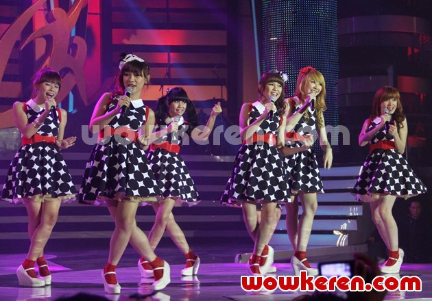 Gambar Foto Cherry Belle Bawakan Lagu 'Best Friend Forever' dan 'I'll Be There For You'