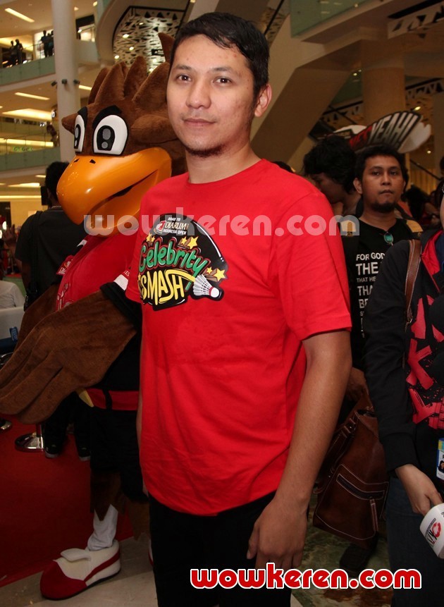 Gambar Foto Gading Marten di Acara Celebrity Smash