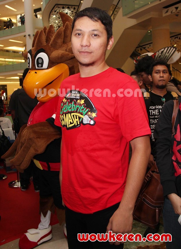 Gambar Foto Gading Marten di Acara Celebrity Smash