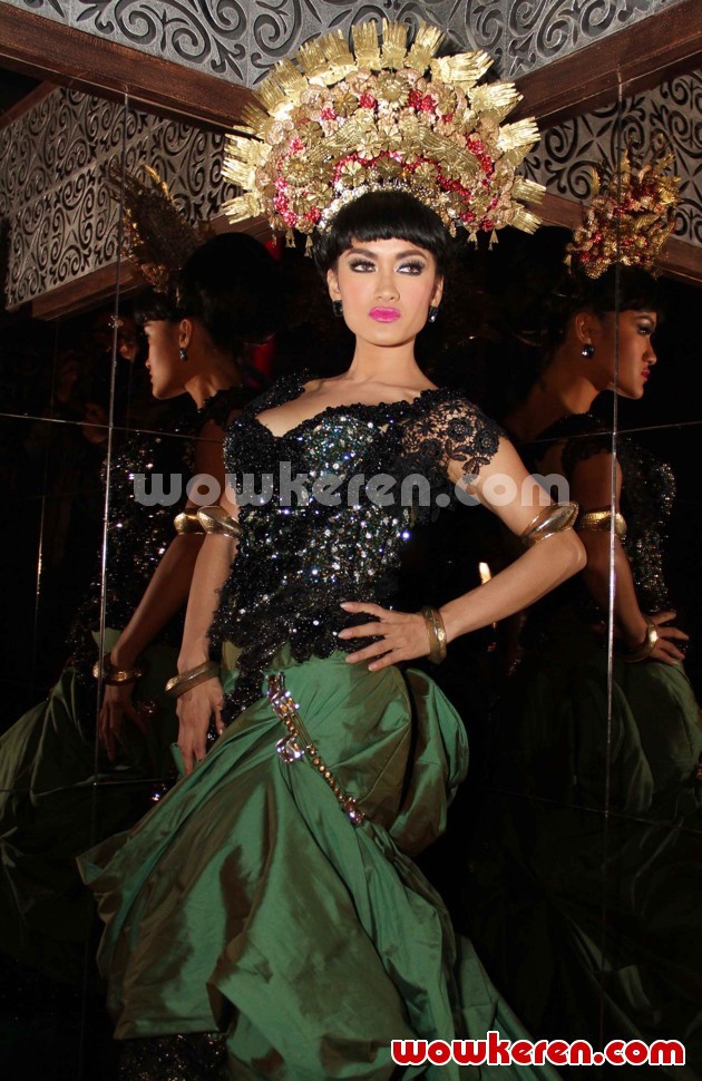 Foto Julia Perez di Acara Perilisan Single 'Siti Nurbaya'