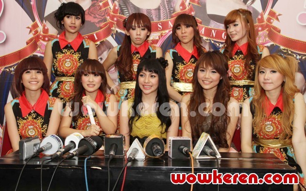Gambar Foto Cherry Belle dan Personil Barunya di 'Cherry Belle Cari Chibi'