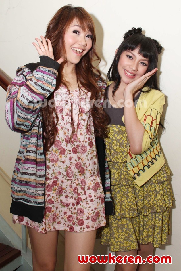 Gambar Foto Stefani dan Kezia Personil Baru Cherry Belle di Studio Penta SCTV