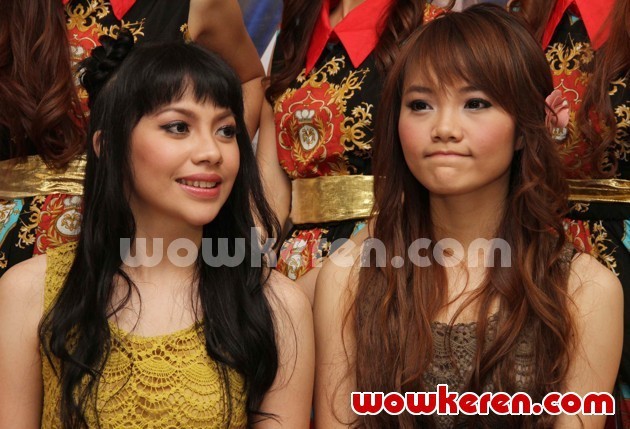 Gambar Foto Kezia dan Stefani Personil Baru Cherry Belle di Studio Penta SCTV