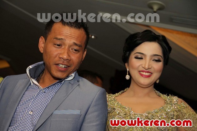 Gambar Foto Anang Hermansyah dan Ashanty di Resepsi Pernikahan Ayu Dewi