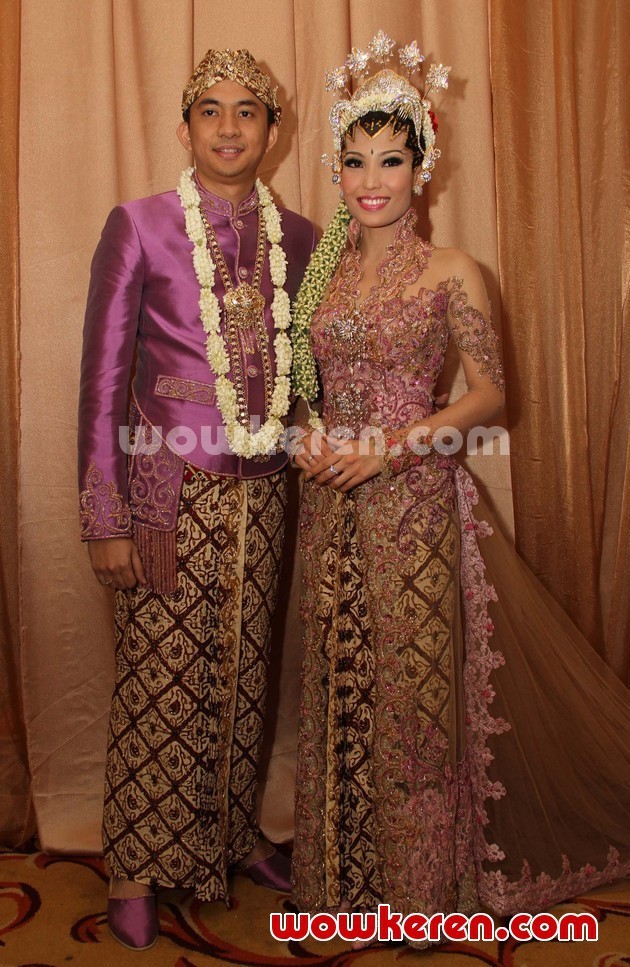 Gambar Foto Prosesi Akad Nikah Ayu Dewi dan Regi Datau