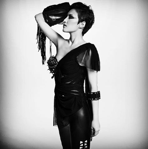 Gambar Foto Jea Dengan Konsep Foto Hitam Putih