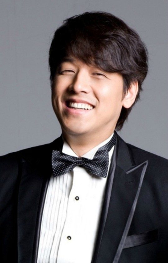 Ryu Si Won Berita, Foto, Video, Lirik Lagu, Profil & Bio Halaman