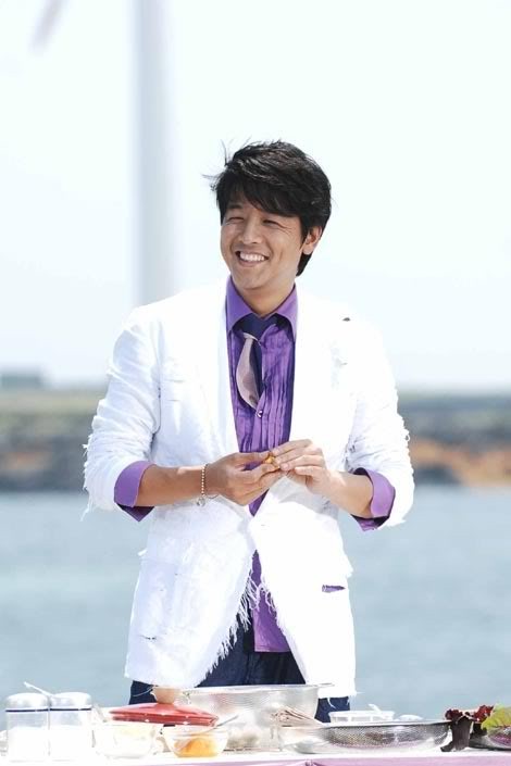 Foto Ryu Si Won Red Carpet, Liburan, Keluarga dan Pasangan, Sosmed dan