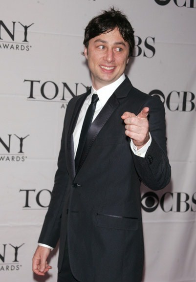 Gambar Foto Zach Braff di Annual Tony Awards