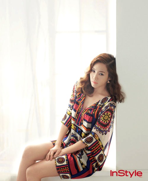 Gambar Foto Kim Jung Eun di Majalah InStyle