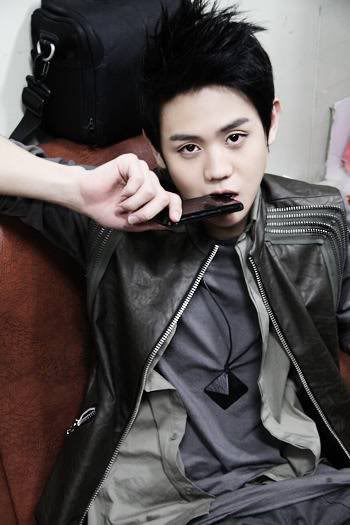 Gambar Foto Yang Yo Seob Photoshoot