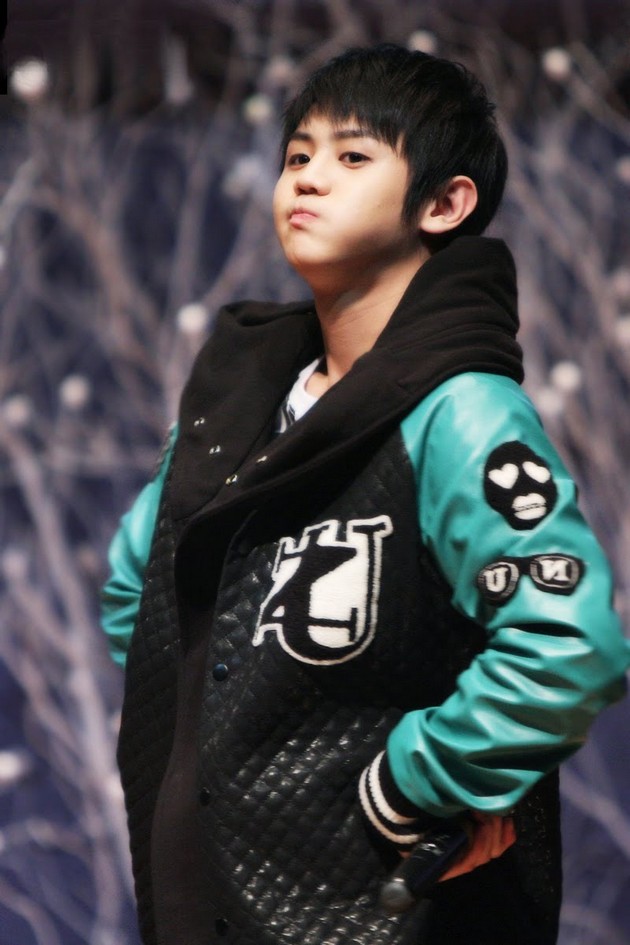 Gambar Foto Yang Yo Seob Photoshoot