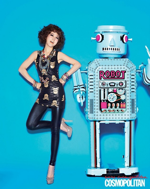 Gambar Foto Park Bo Young di Majalah Cosmopolitan