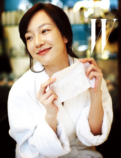 Gambar Foto Lim Soo Jung Berpose Untuk 'W Magazine'