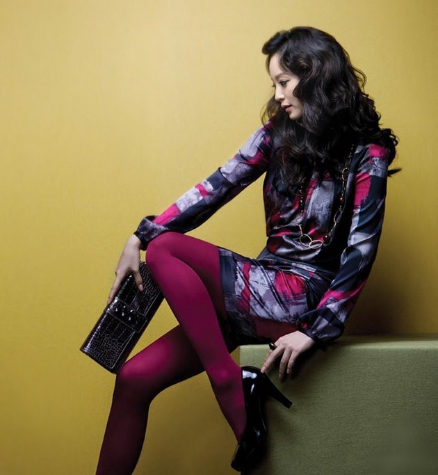 Gambar Foto Han Ye Seul Berpose Untuk Katalog SI Fashion