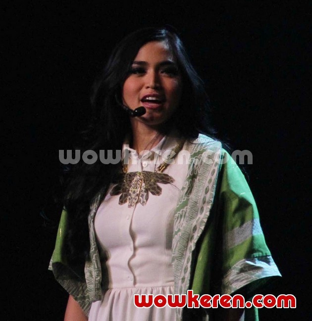 Gambar Foto Jessica Iskandar di Acara Abang None Jakarta 2012