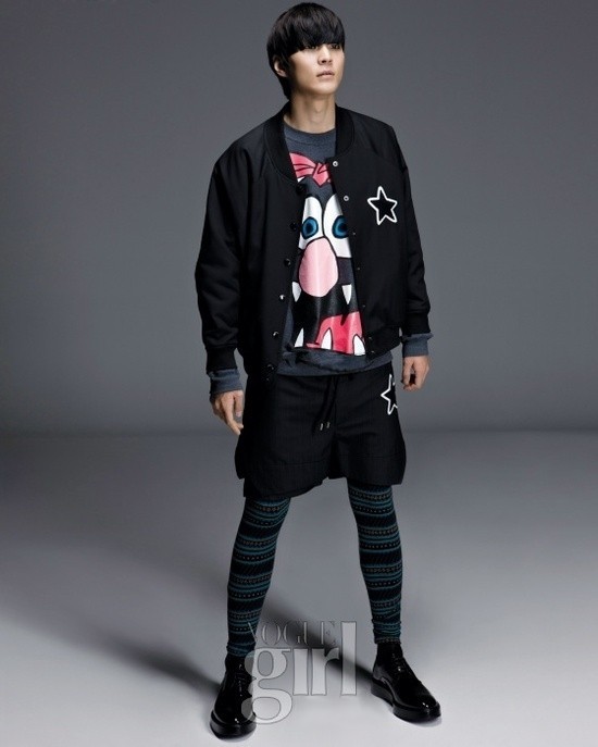Gambar Foto Joo Won Berpose Untuk Majalah Vogue Girl