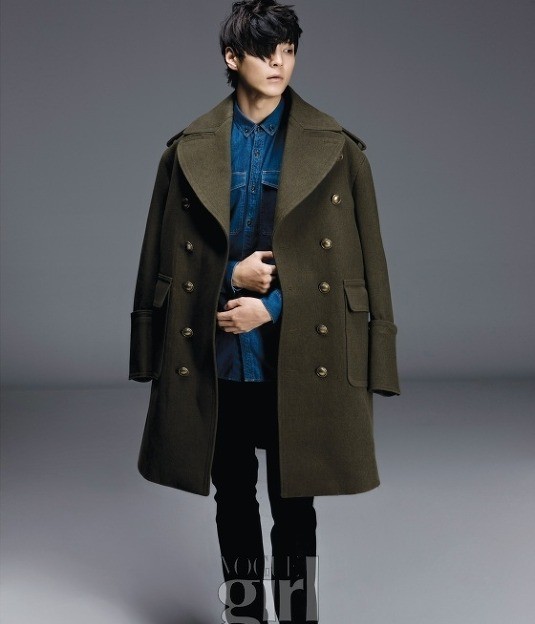 Gambar Foto Joo Won Berpose Untuk Majalah Vogue Girl