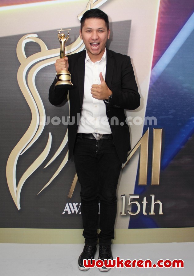 Gambar Foto Gading Marten di AMI Awards 2012