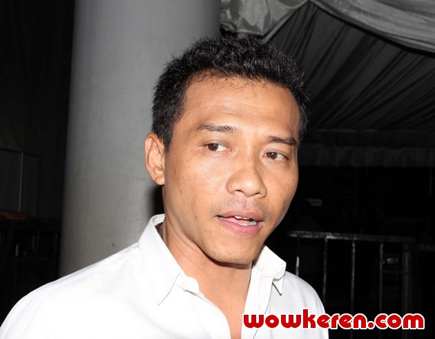 Gambar Foto Anang Hermansyah Saat Ditemui di 'Result & Reunion Show' Indonesian Idol 2012
