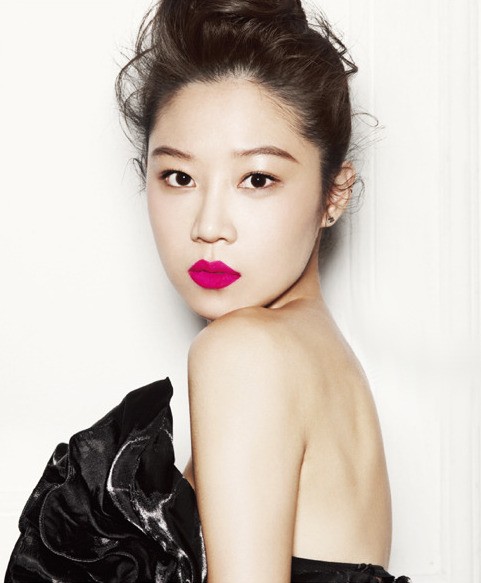 Gambar Foto Gong Hyo Jin di Majalah High Cut Edisi Februari 2011