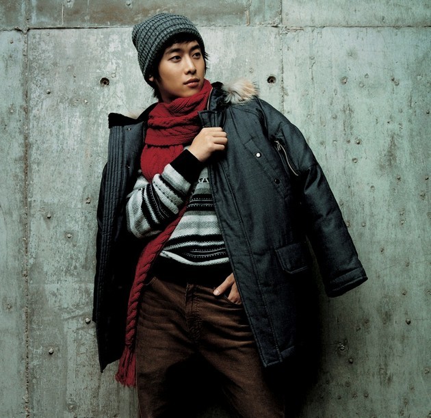 Gambar Foto Kim Jae Won Berpose Untuk Promo Katalog Fashion
