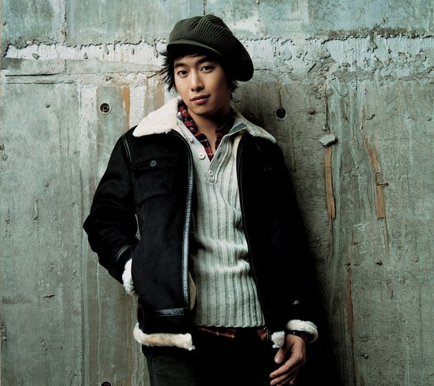 Gambar Foto Kim Jae Won Berpose Untuk Promo Katalog Fashion