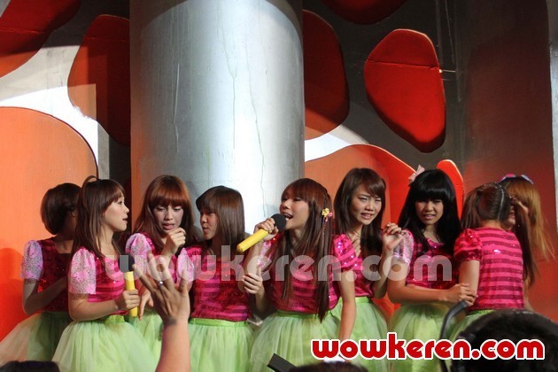 Gambar Foto Cherry Belle di Kids' Choice Awards 2012