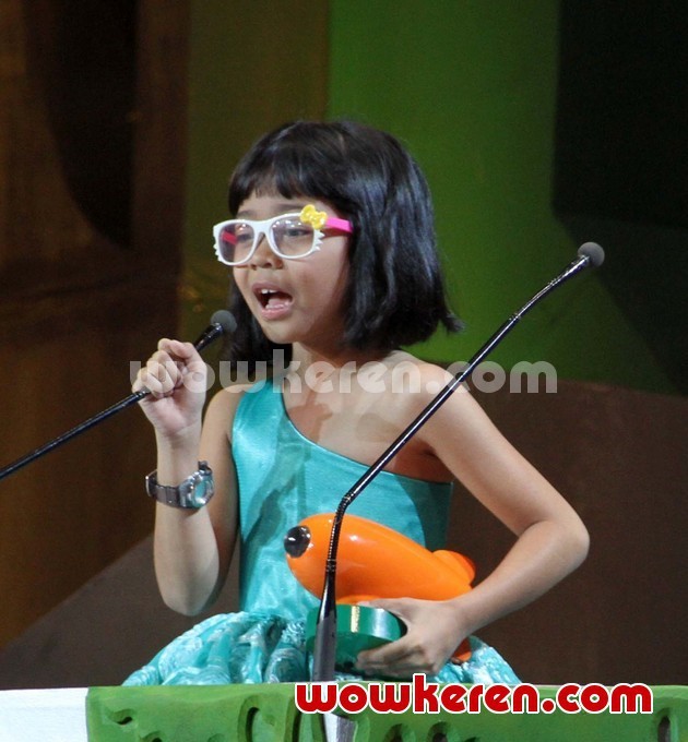 Gambar Foto Cinta Kuya di Kids' Choice Awards 2012