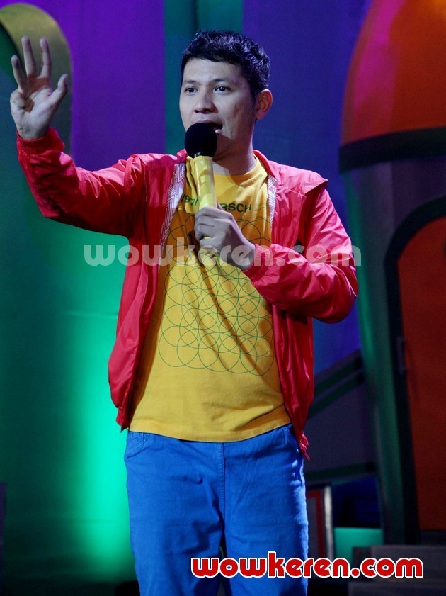 Gambar Foto Gading Marten di Kids' Choice Awards 2012