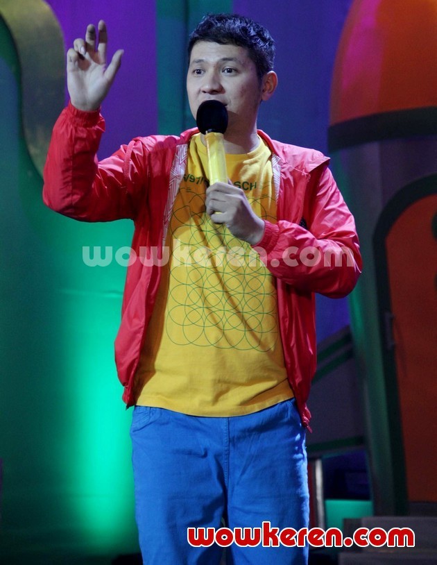 Gambar Foto Gading Marten di Kids' Choice Awards 2012