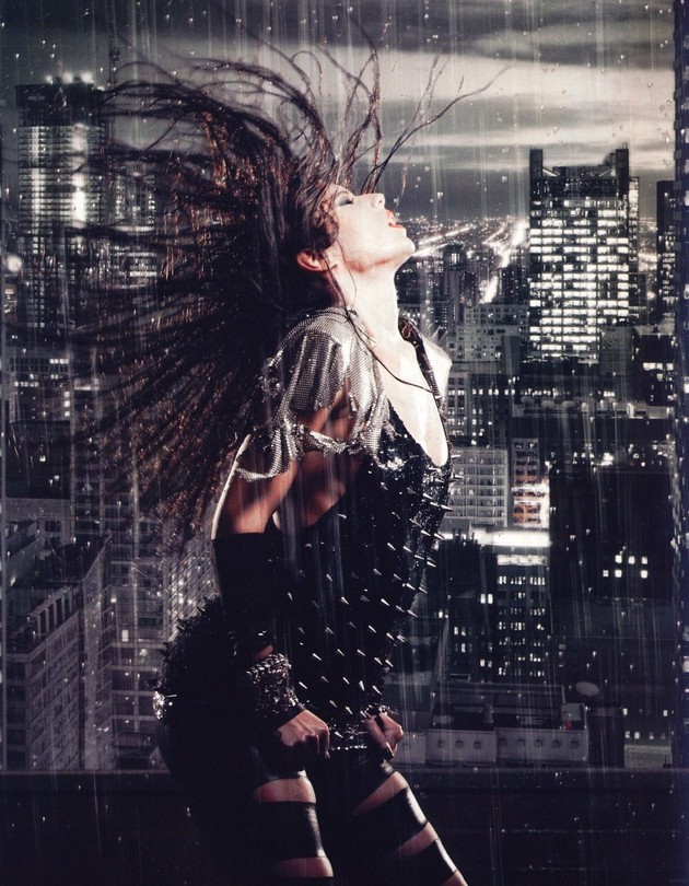Gambar Foto Cheryl Cole Berpose Untuk 'Q Magazine'