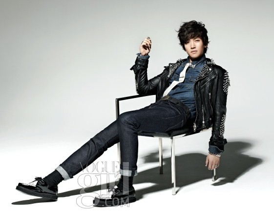 Gambar Foto Ji Chang Wook Berpose Untuk Majalah Vogue Girl