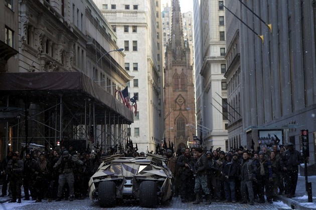 Gambar Foto Adegan dalam Film 'The Dark Knight Rises'