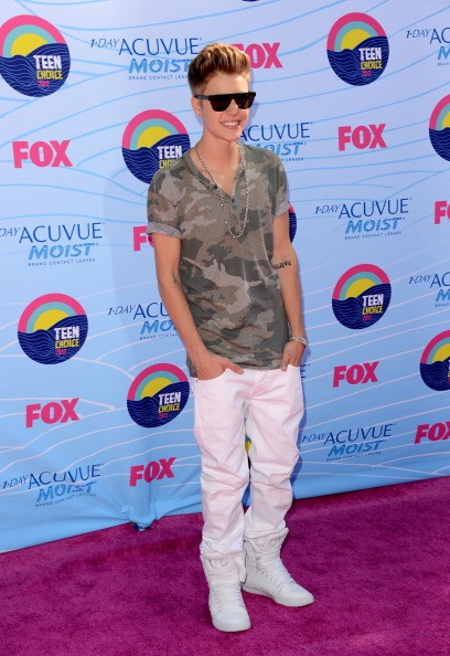 Gambar Foto Justin Bieber Hadir di Teen Choice Awards 2012