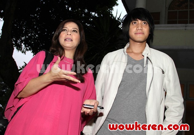 Gambar Foto Memes dan Kevin Aprilio Gelar Buka Puasa Bersama Princess dan Aprilio Kingdom